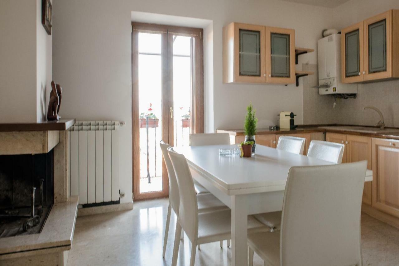 Lavistadeisogni Muranuove Celano Exteriör bild