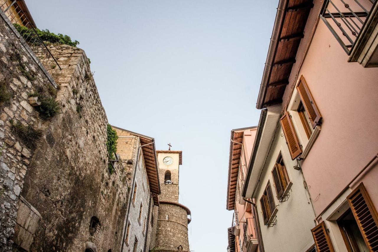 Lavistadeisogni Muranuove Celano Exteriör bild