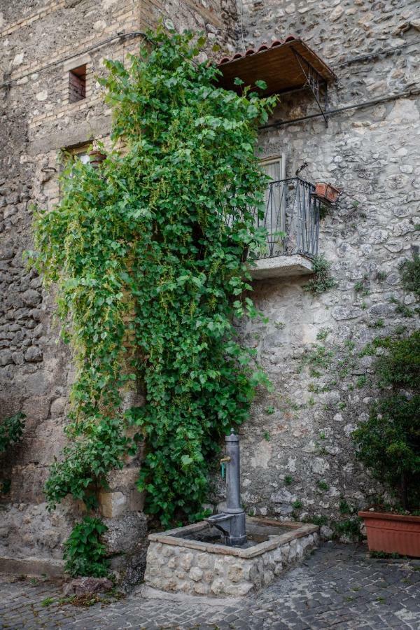 Lavistadeisogni Muranuove Celano Exteriör bild